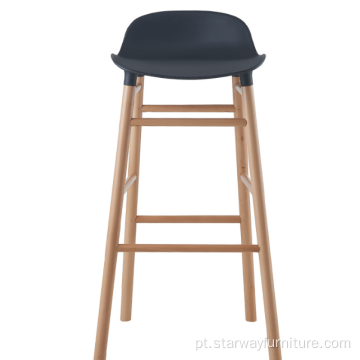 Cadeira de design clássico plástico com barque de madeira maciça